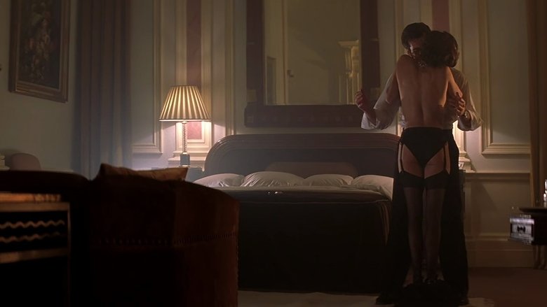 кадр из фильма 007: Завтра не умрёт никогда