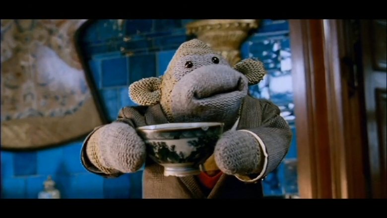 кадр из фильма A Tale of Two Continents