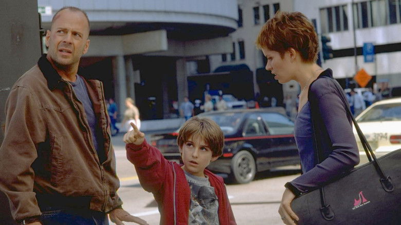 кадр из фильма Меркурий в опасности