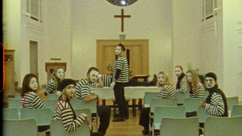 кадр из фильма Dead Funny