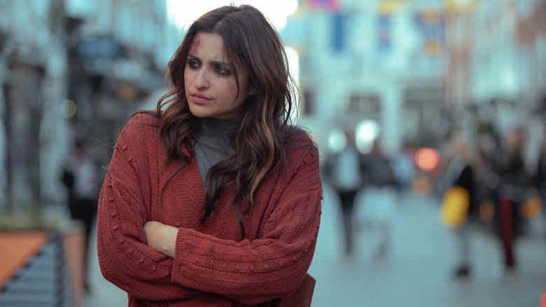 кадр из фильма Мира, девушка в поезде