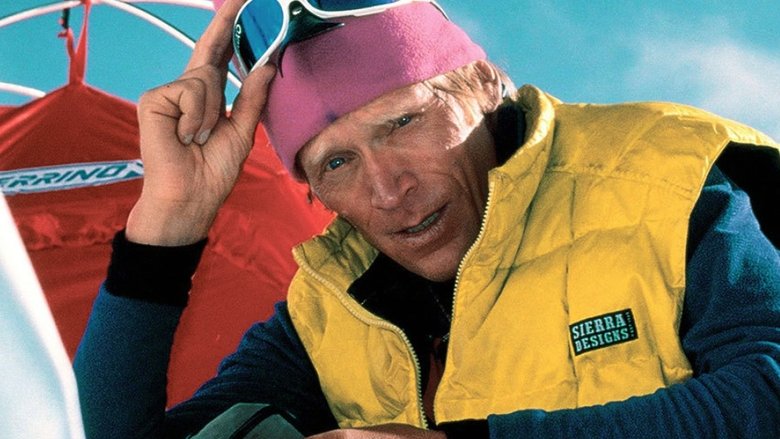 кадр из фильма Непокоренная вершина