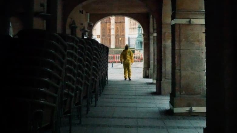 кадр из фильма Happy Covid