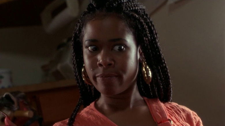 кадр из фильма Не грози южному централу, попивая сок у себя в квартале