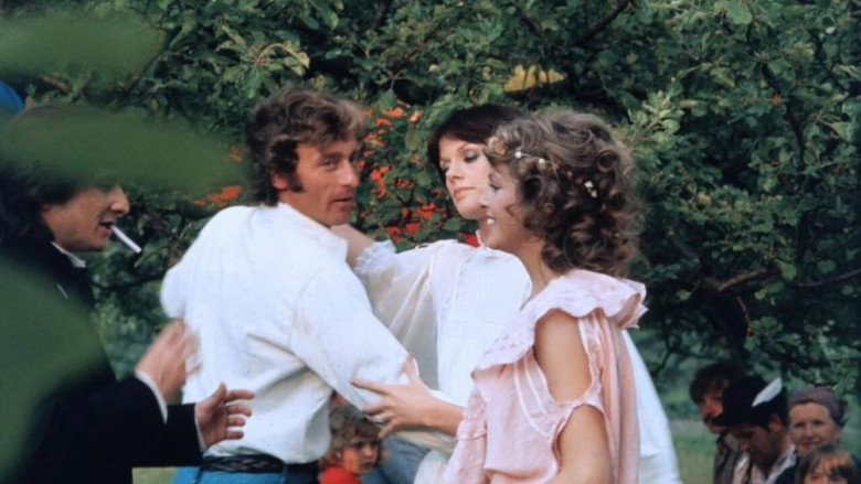 кадр из фильма Объятия и прочие штучки