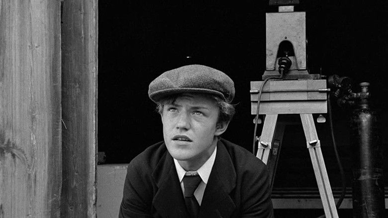 кадр из фильма Här har du ditt liv