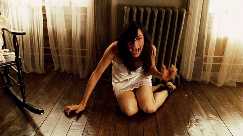 кадр из фильма 100 футов