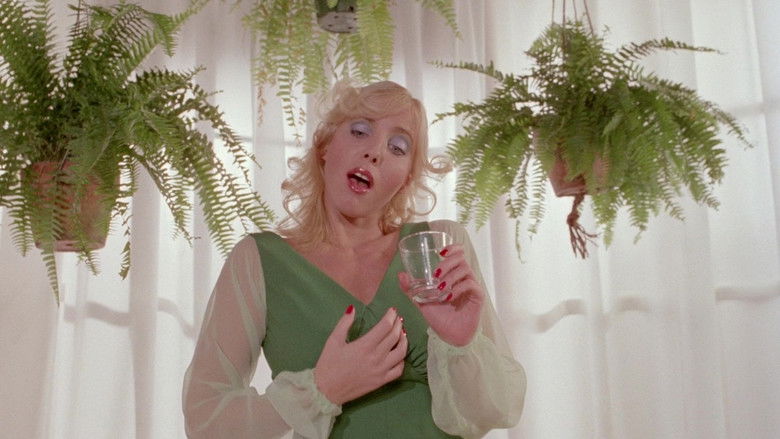 кадр из фильма Кэнди едет в Голливуд