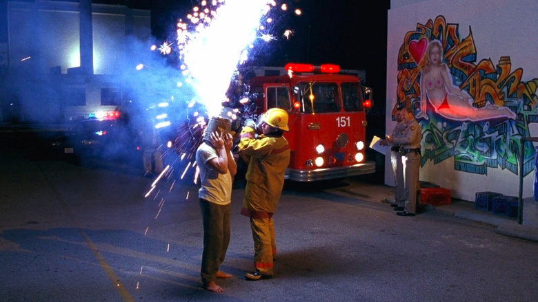 кадр из фильма Троянская штучка