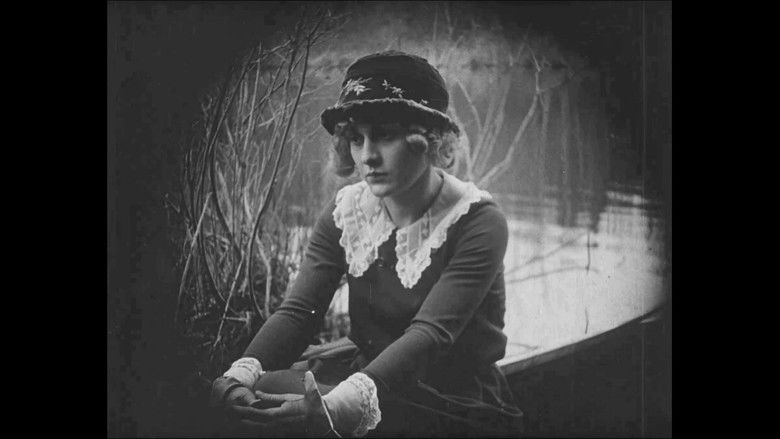 кадр из фильма In the River