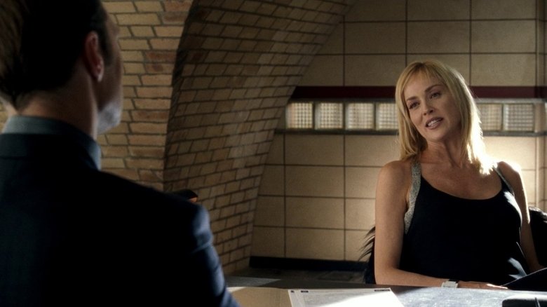 кадр из фильма Основной инстинкт 2