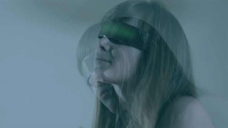 кадр из фильма Upload:U