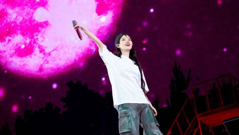 кадр из фильма IU [HEREH] WORLD TOUR IN SEOUL