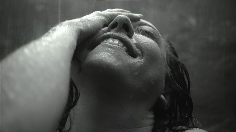 кадр из фильма A Falecida