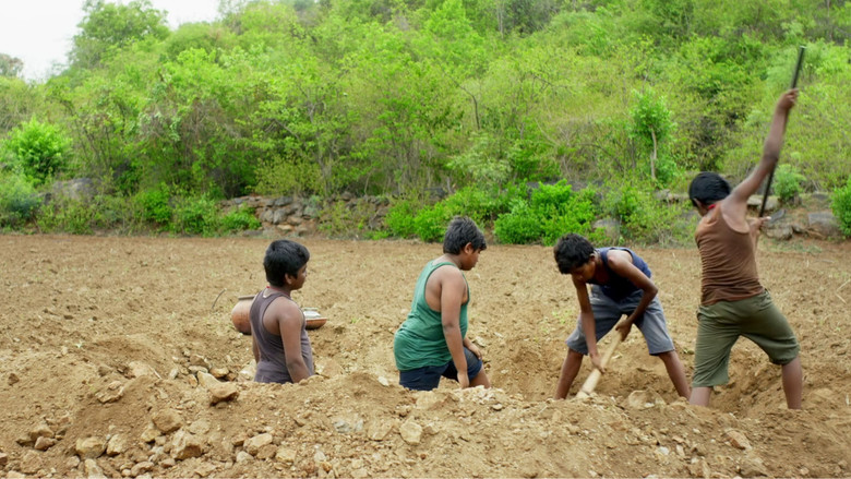 кадр из фильма கிணறு