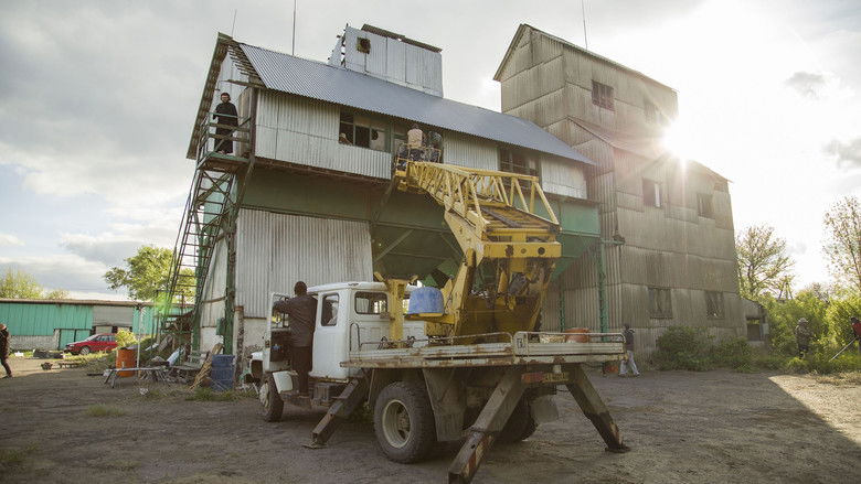 кадр из фильма DZIDZIO Контрабас