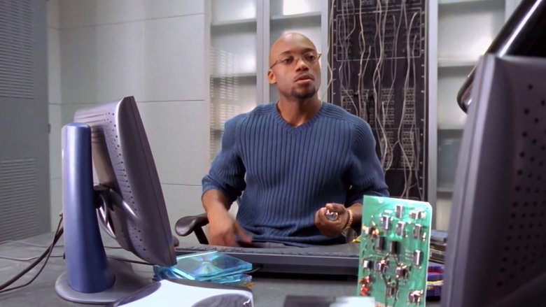 кадр из фильма Сотворить монстра