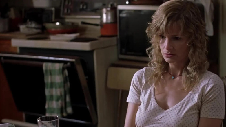 кадр из фильма Пещерный житель