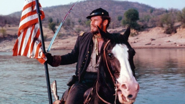 кадр из фильма Майор Данди