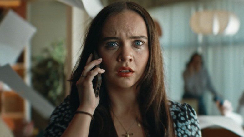 кадр из фильма Behind