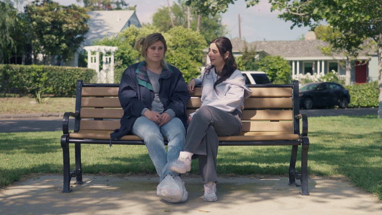 кадр из фильма Drowning