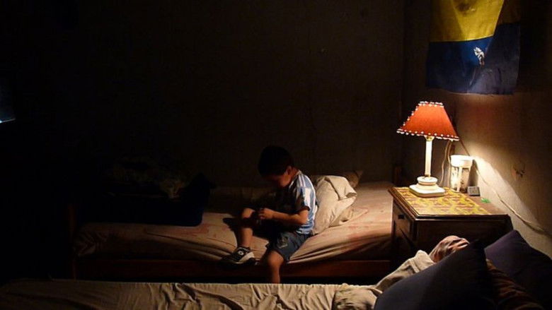 кадр из фильма Al final la vida sigue, igual