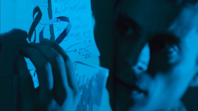 кадр из фильма Мебиус