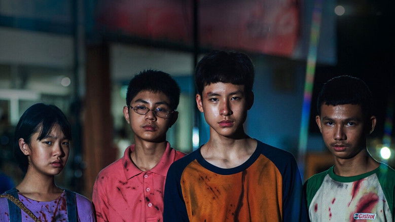 кадр из фильма กล่องผี สุ่มวิญญาณ