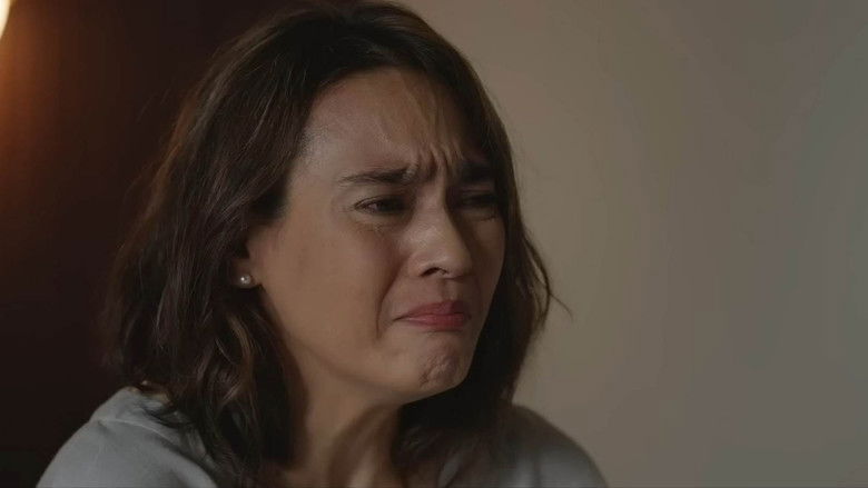 кадр из фильма Mungkin Kita Perlu Waktu