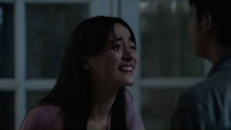 кадр из фильма Sampai Titik Terakhirmu