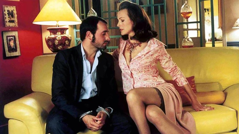 кадр из фильма Семейка Роуз