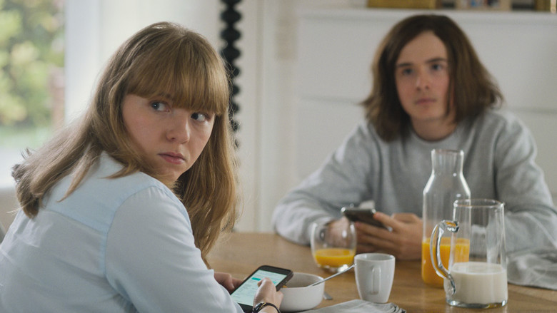 кадр из фильма C'était mieux demain