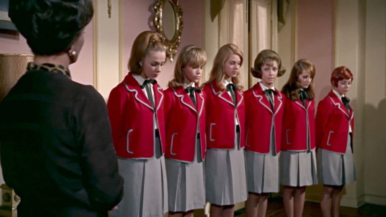 кадр из фильма Даже ветер от страха воет