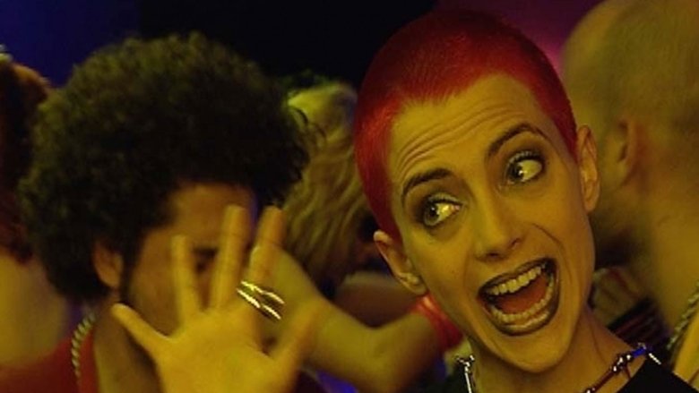 кадр из фильма Hot Milk