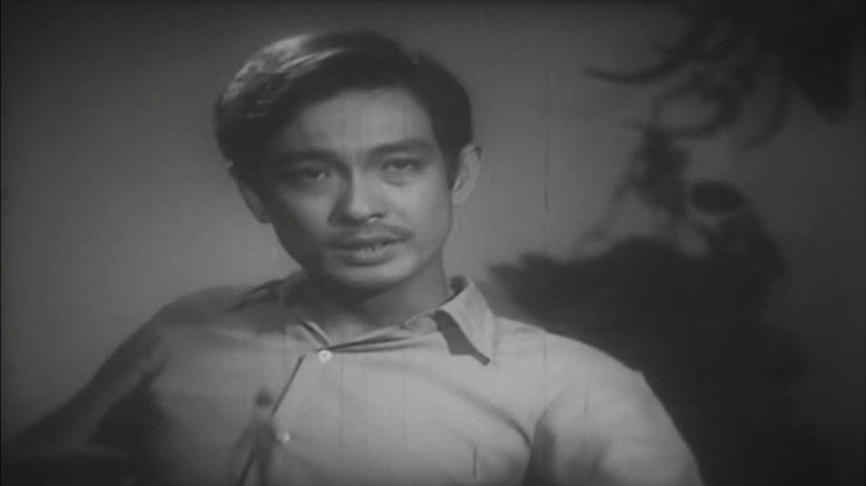 кадр из фильма Ván bài lật ngửa 1: Đứa con nuôi vị giám mục