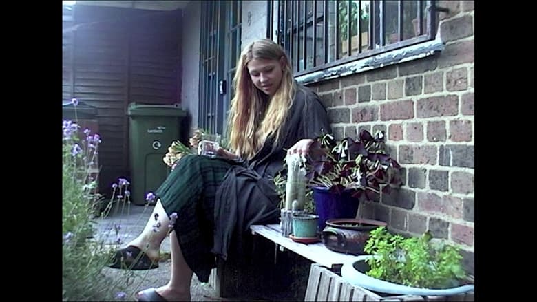 кадр из фильма The Plant Collector