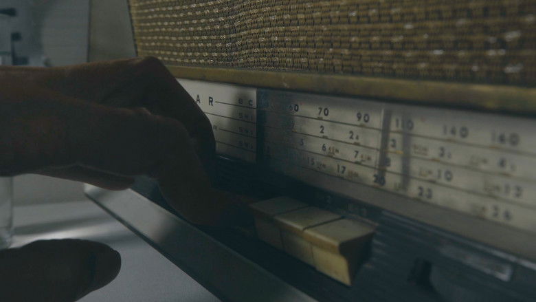 кадр из фильма A Message from the Outer Space