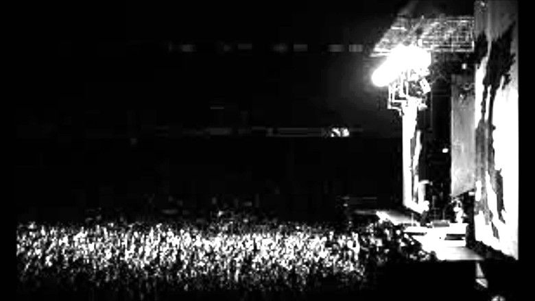 кадр из фильма U2: Live from Syracuse 1987