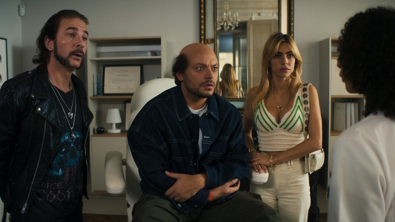 кадр из фильма Certains l'aiment chauve