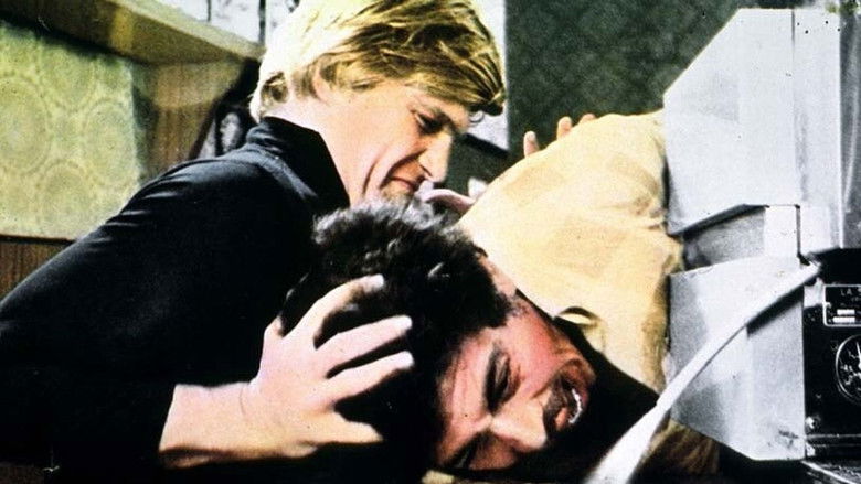 кадр из фильма Клещ