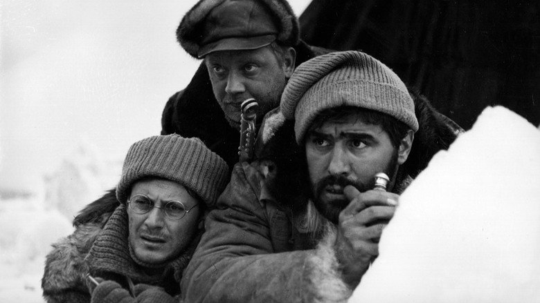 кадр из фильма Красная палатка