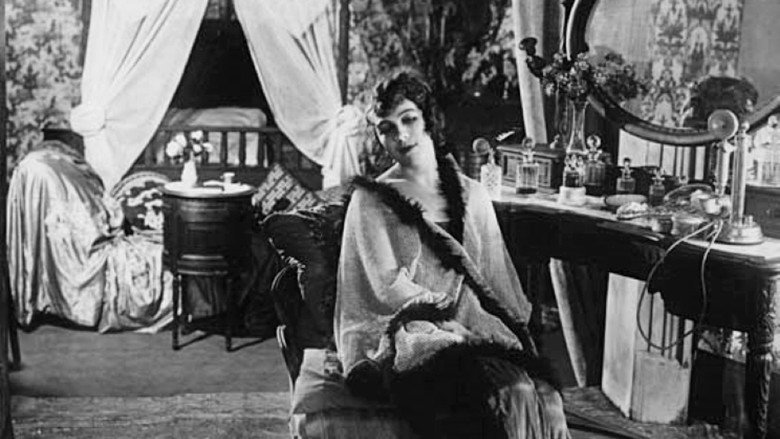 кадр из фильма Der Golem und die Tänzerin