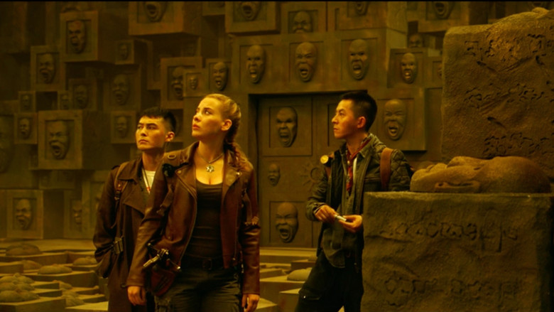 кадр из фильма Город золотого паука