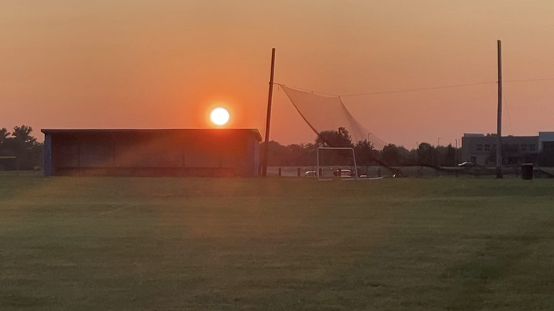 кадр из фильма mailboxes