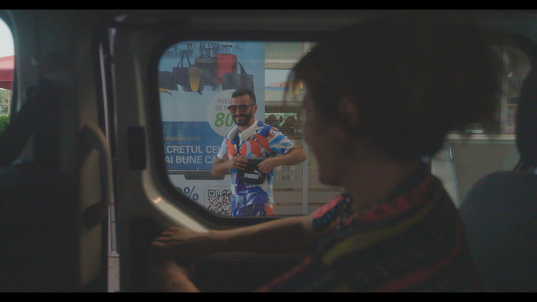 кадр из фильма Something Familiar