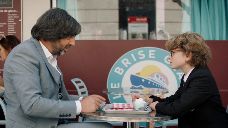 кадр из фильма Красавчик со стажем