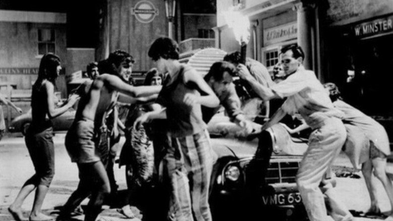 кадр из фильма День, когда загорелась Земля