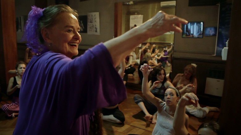 кадр из фильма Danzar con María