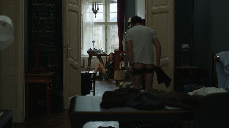 кадр из фильма Всё закончится здесь