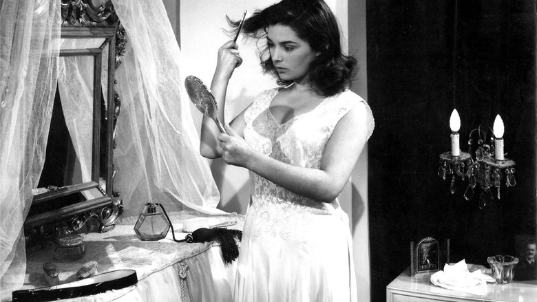 кадр из фильма Солнце в глаза